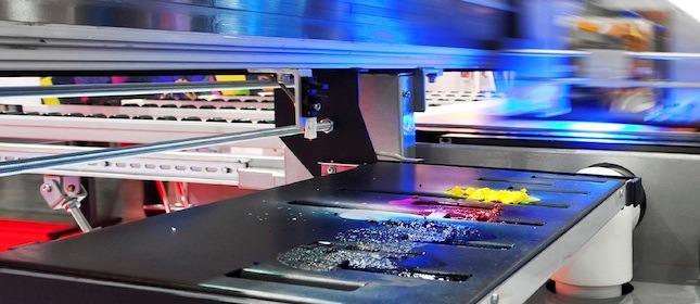 sta,pante-laser-a-colori